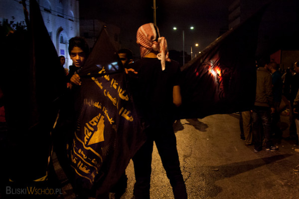 Protest w Betlejem. W demonsracjach biorą udział głównie młodzi ludzi ludzie.